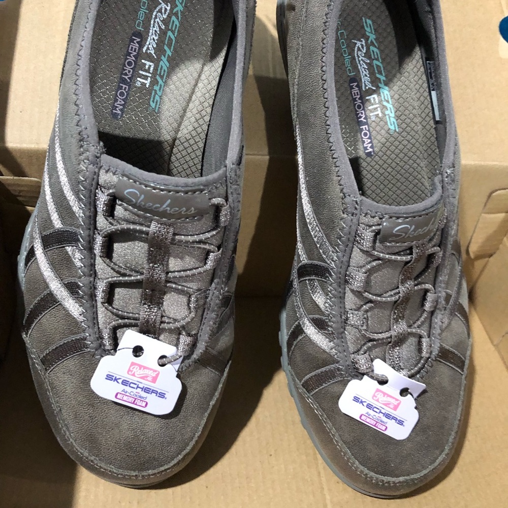 Relaxed Fit Sketchers- SALE!